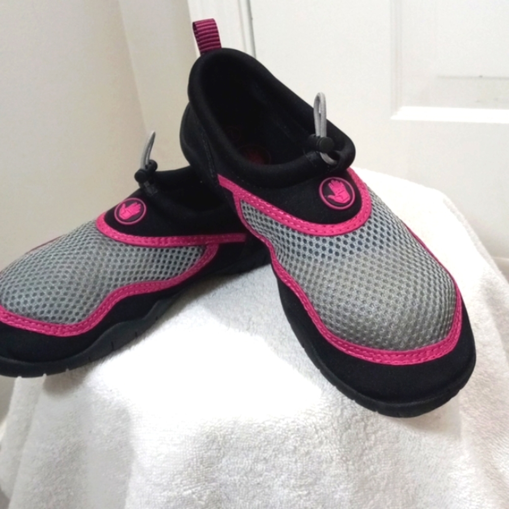 Body Glove Womens Water Shoes Sz 7